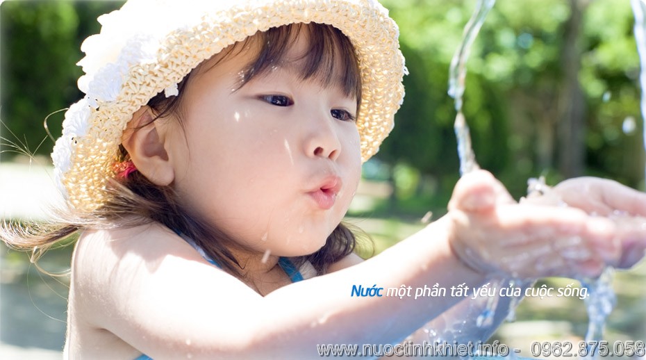 Nuoc uong lavie tinh khiet